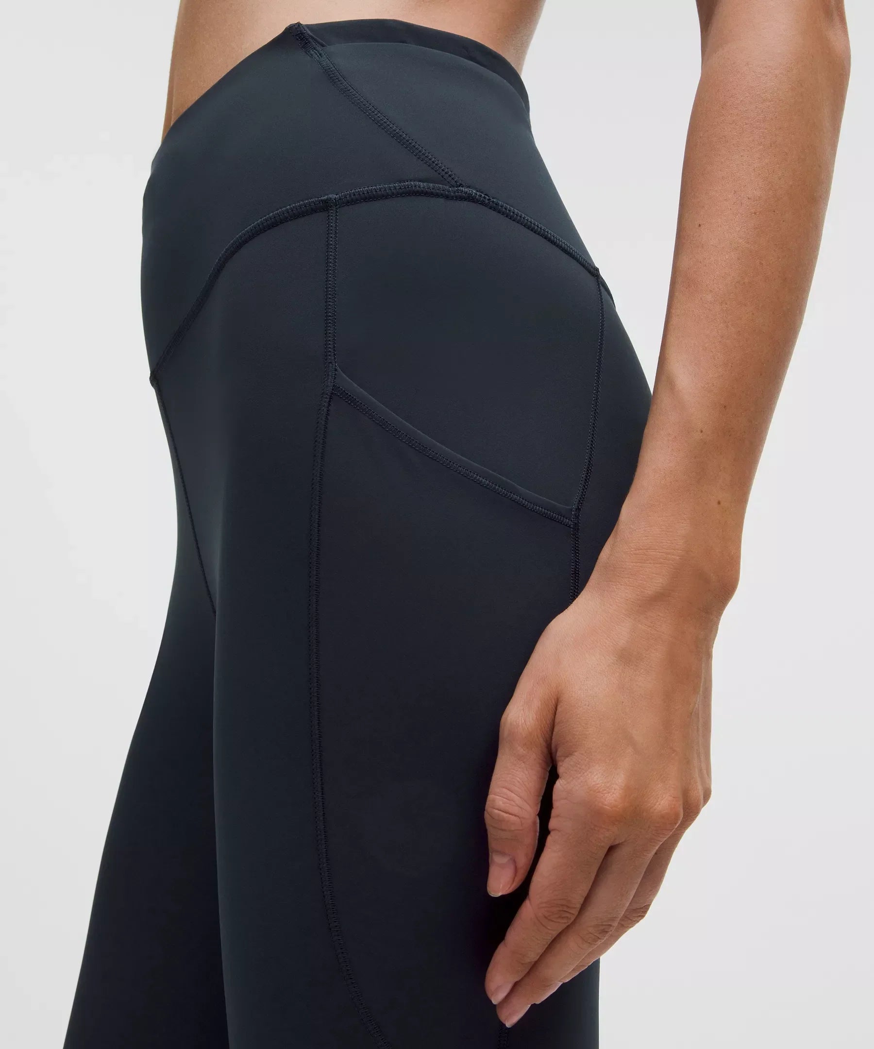 Fast and Free High-Rise Tight 25"
