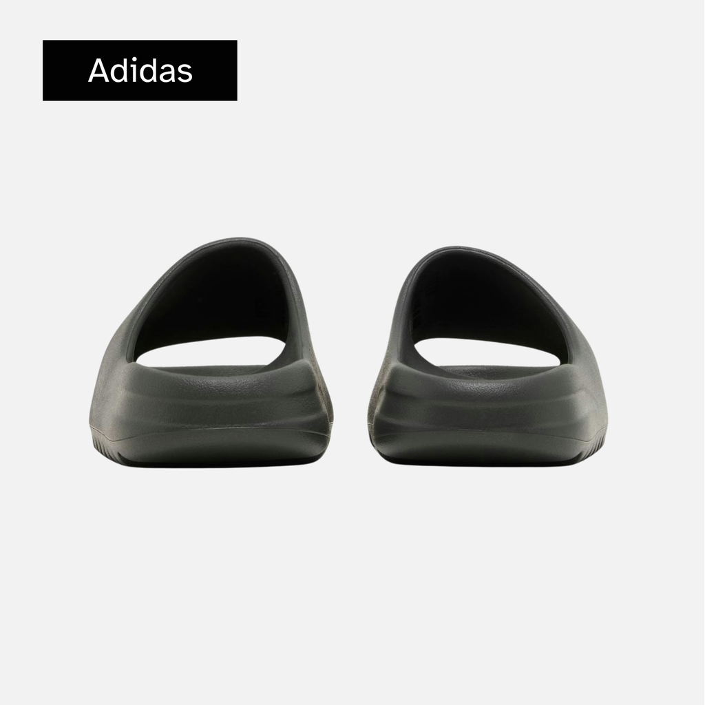 Yeezy Slides 'Dark Onyx'